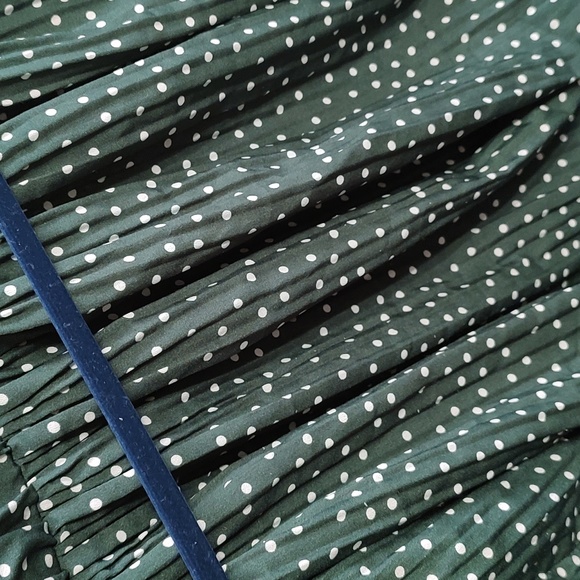 Green polka dot skirt - Picture 5 of 12